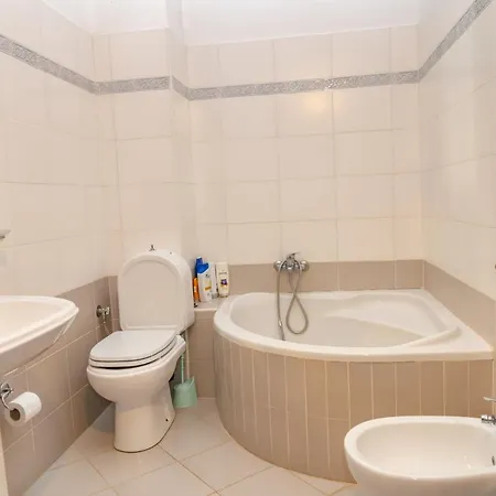 شقة Apartament ساراندا